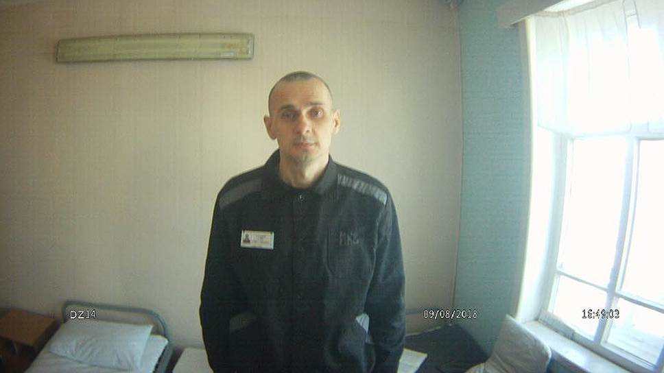 Правозащитница Зоя Светова навестила голодающего в колонии Олега Сенцова