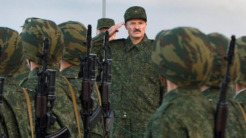 Александр Лукашенко вновь предложил ввести белорусских миротворцев в Донбасс