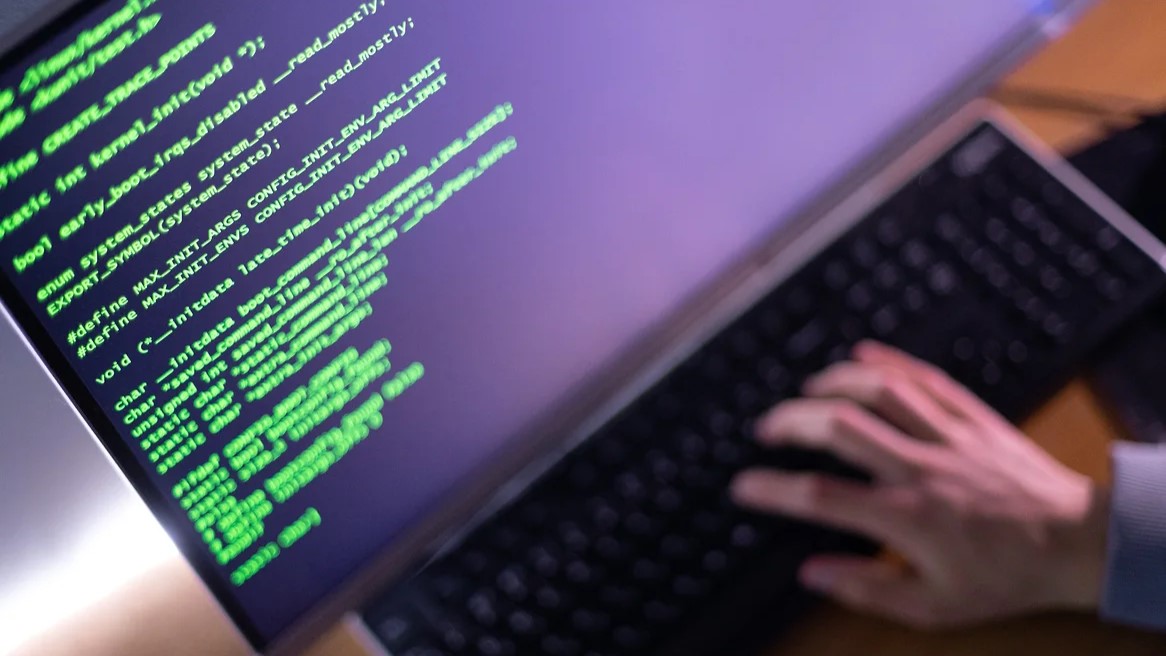 Рейтинг цифровых страхов россиян возглавили утечки персональных данных и фейки