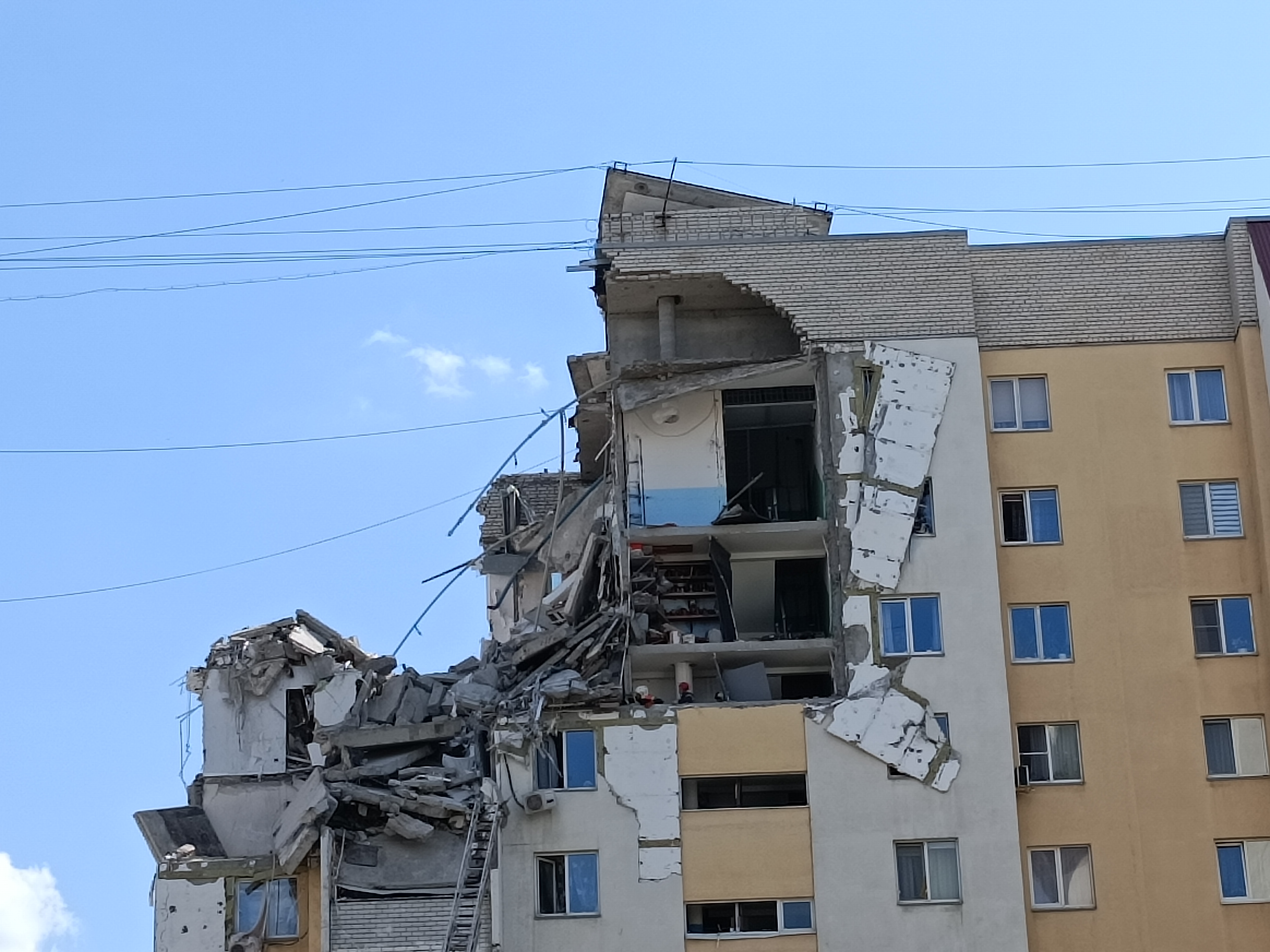 В Саратове взрыв разрушил квартиры в доме на Блинова, 2