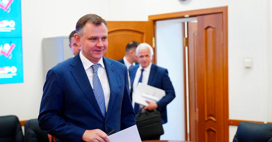 Юрий Слюсарь подал документы для участия в выборах губернатора Дона