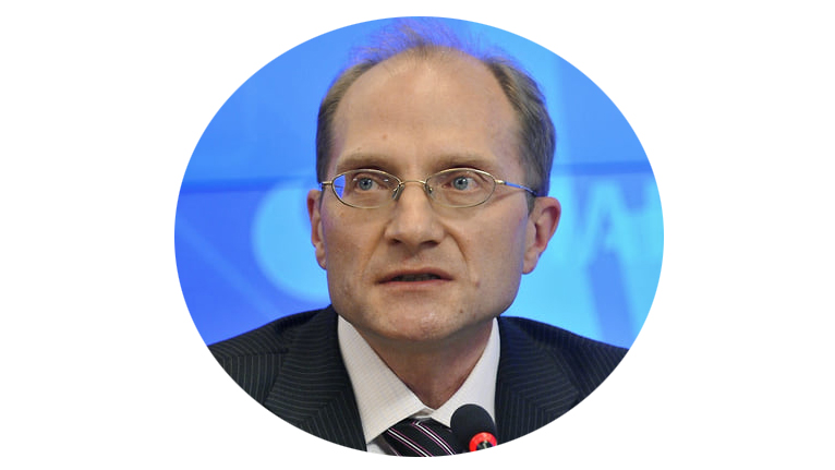 Михаил Дмитриев, экономист