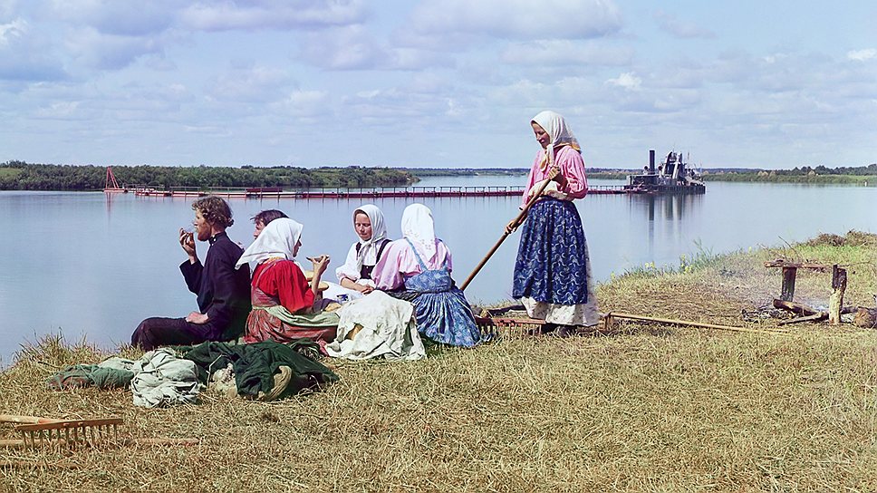 Обед на покосе, 1909 год