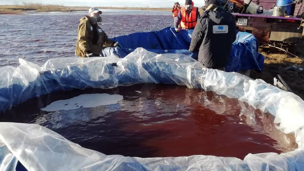 В зоне ликвидации ЧС  собрано более 30,6 тысячи кубов топливно-водяной смеси, критический момент в ликвидации аварии уже пройден