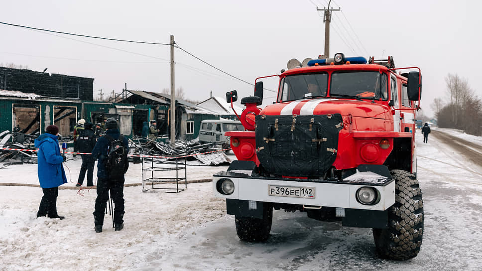 В МЧС сообщили, что есть несколько версий возникновения пожара в приюте. Одна из них — нарушение правил эксплуатации электрооборудования