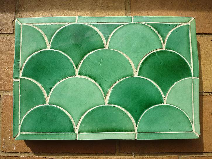 Плитка Fish Scale Tiles, Loci Interiors / www.lociinteriors.co.uk  