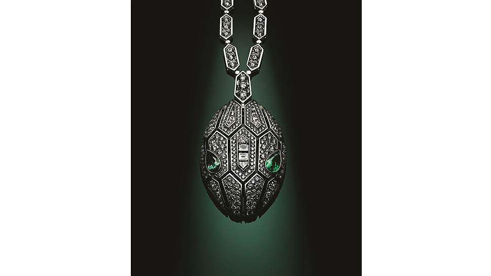 Подвеска Serpenti Eyes on Me, белое золото, изумруды, бриллианты 
