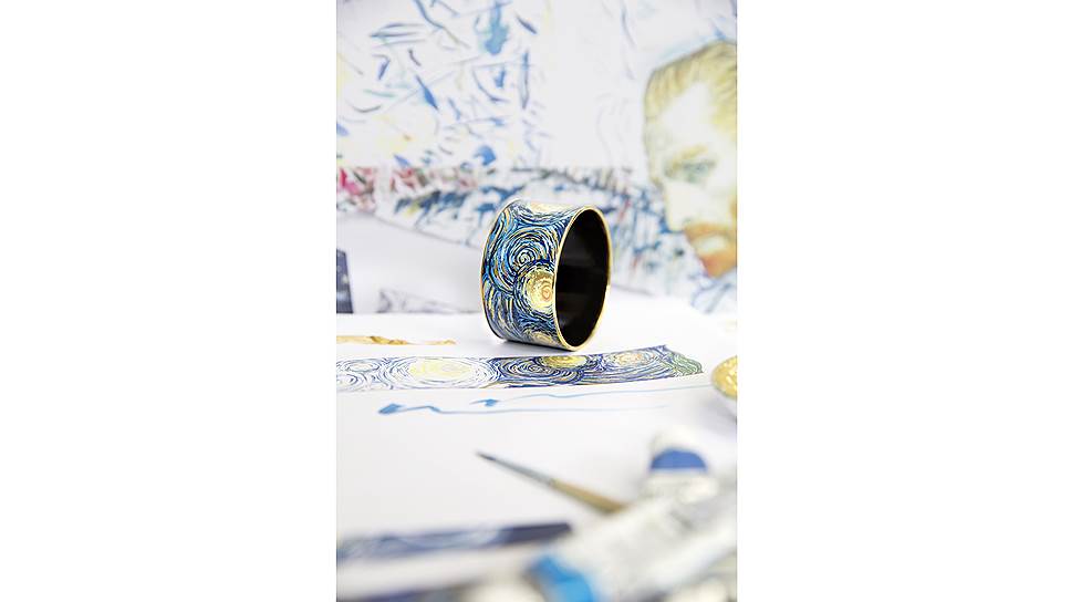 Браслет «Дива» в дизайне «Бесконечность» из коллекции «Посвящение Винсенту Ван Гогу», ювелирный сплав с напылением из желтого золота, эмаль