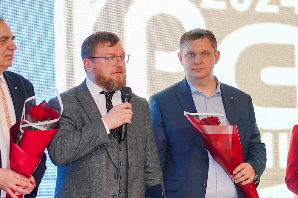 Максим Леньков, генеральный директор АО «Сибур-Химпром», Антон Нагорнов, главный технолог АО "Сибур-Химпром". Фото предоставлено пресс-службой АО «Сибур-Химпром»