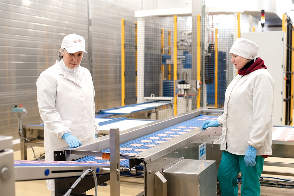 Роботизированная линия по производству сырокопченых колбас «Кировского мясокомбината»