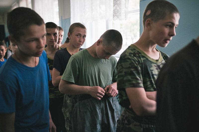 В Серафимовскую спецшколу попадают после решения суда
