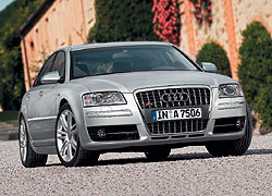 Audi S8 — экстремальный вариант топ-модели немецкой марки 