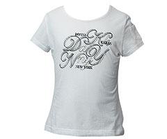 T-shirt из хлопка, DKNY (ЦУМ, с учетом скидки 50% — 730 руб.)