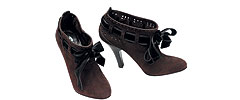 Ботильоны из замши с бархатными лентами, Nina Ricci (Aizel, 31 200 руб.)