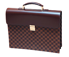Портфель из кожи, Louis Vuitton (Louis Vuitton, 45 400 руб.)