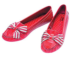 Мокасины из лаковой кожи, Moschino (Articoli, 7992 руб.)