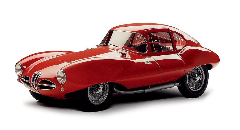 Построенная в 1952 году Alfa Romeo С52 Disco Volante имела в своей конструкции лишь отдельные узлы &quot;донора&quot; - автомобиля Alfa Romeo 1900 C. У модели, построенной &quot;Турингом&quot;, был свой алюминиевый каркас, своя подвеска, и, конечно же, новый сверхлегкий алюминиевый кузов.