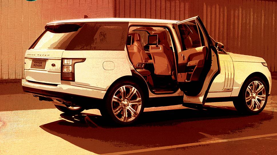 Габаритная длина версии Range Rover Long Wheel Base составляет 5200 мм, что на 20 сантиметров больше &quot;стандарта&quot;. Прибавка заметна не только внешне, но и прекрасно чувствуется изнутри: расстояние между сиденьями в зоне ног задних пассажиров увеличилось на 186 мм, а угол, на который задние пассажиры могут наклонить спинки своих кресел, увеличен с 9 до 17 градусов.