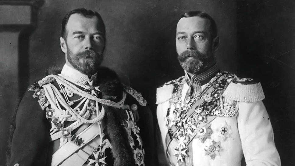 Николай II и его двоюродный брат Георг V имели достаточно заметное внешнее сходство. Внуку Георга принцу Майклу передались не только некоторые их черты лица, но и свойственный Николаю интерес к автомобилям.
