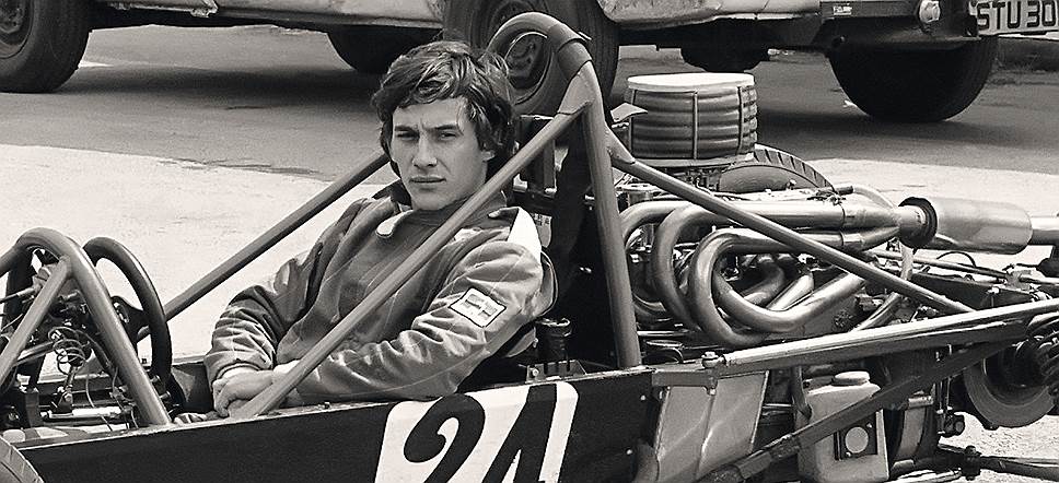 Айртон Сенна привык чувствовать двигатель спиной. Любопытно, понравилось бы ему участие в Formula E? 
