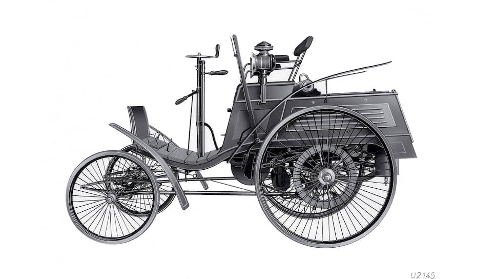 Benz Velo выпускался с 1894 по 1901 год и был самой массовой моделью того времени. Управлялся автомобиль рукояткой, как у кофемолки, а тормозил с помощью рычага, прижимавшего тормозную колодку к «сплошной» или «массивной» шине.