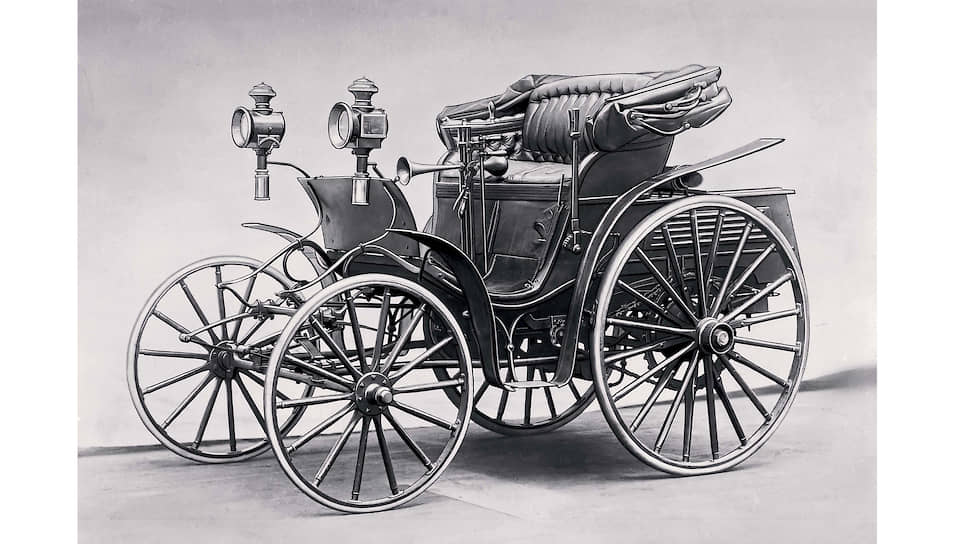 Согласно записям в книге заказов, с 1894 по 1897 год в Россию официально было отправлено 19 автомобилей марки Benz. Также некоторые автомобили приобретались в частном порядке на вторичном рынке.
