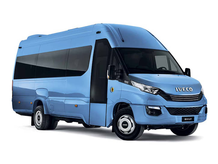 Газовый IVECO Daily – легкий, но при этом рамный коммерческий грузовик технически допустимой полной массой от 3,5 до 7 тонн. Автомобиль предлагается на российском рынке с шестью вариантами колесной базы и тремя типами кузовов. Работающий на метане двигатель развивает 350 Нм крутящего момента, а одной заправки баллонов хватает на 400 км пробега