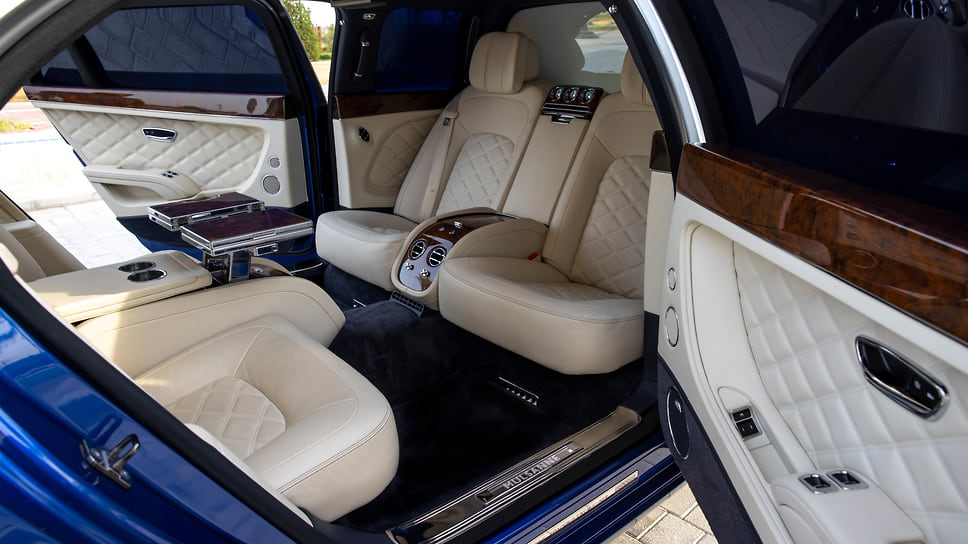 Bentley Mulsanne Grand Limousine