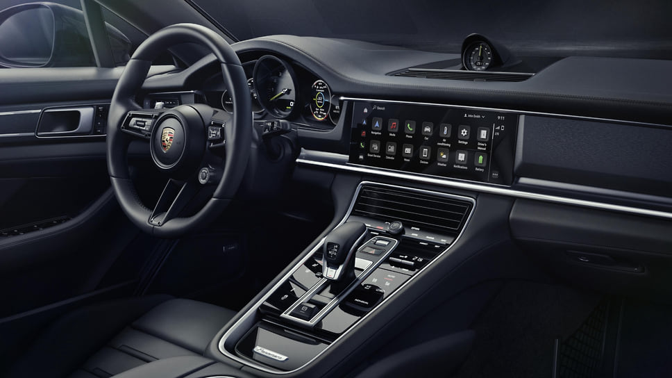 Porsche Panamera 4 E-Hybrid Platinum Edition