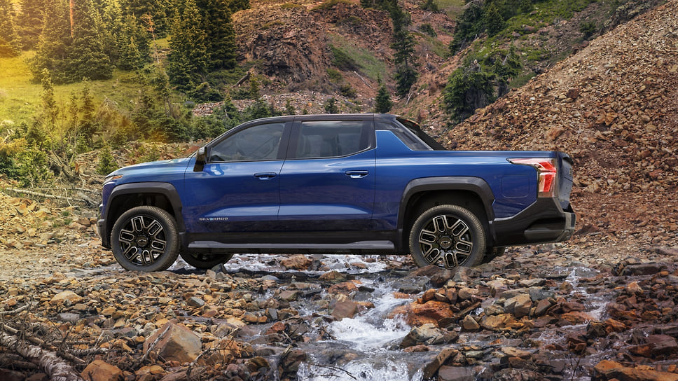 Chevrolet Silverado EV RST Crew Cab