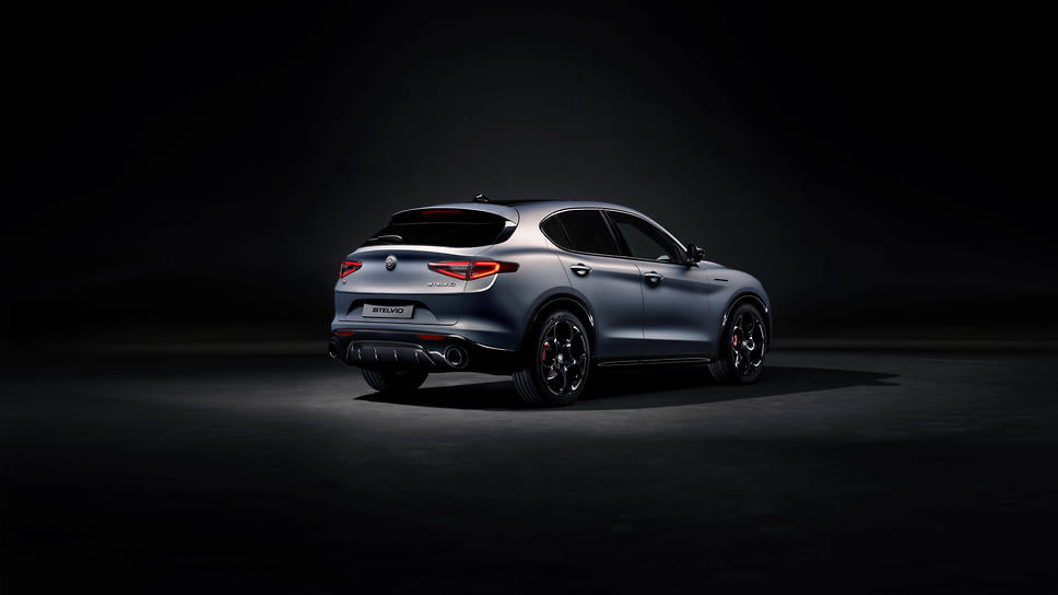 Alfa Romeo Stelvio Competizione