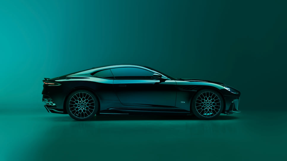 Aston Martin DBS 707 Ultimate