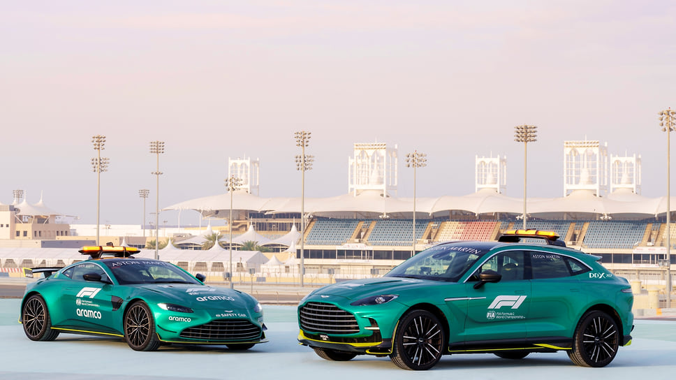 Aston Martin Vantage F1 Edition Safety Car и Aston Martin DBX707 Medical Car 