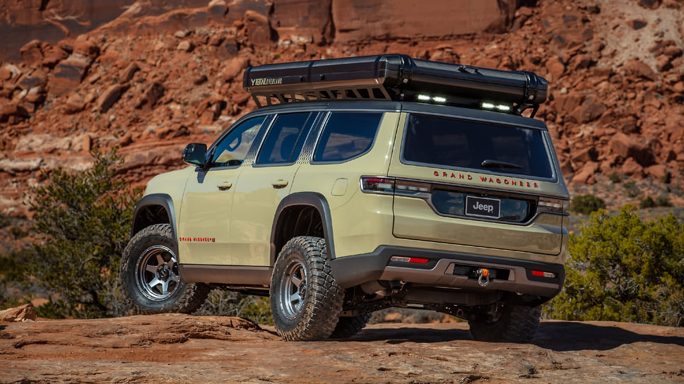 Jeep Grand Wagoneer Overland Concept