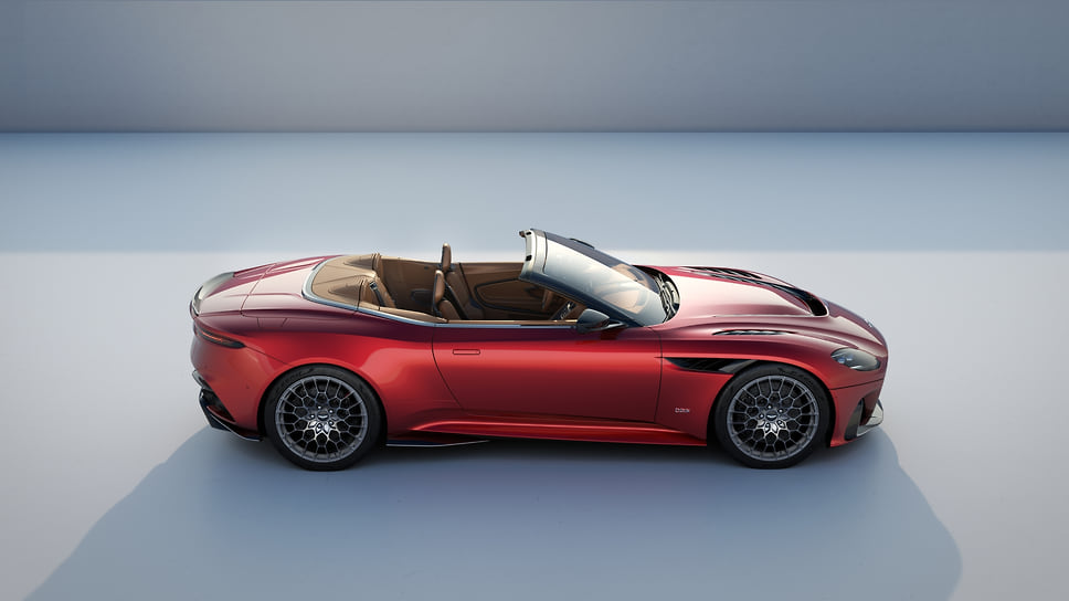 Aston Martin DBS 770 Ultimate Volante