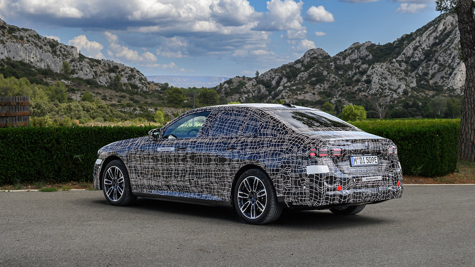 BMW i5 eDrive40