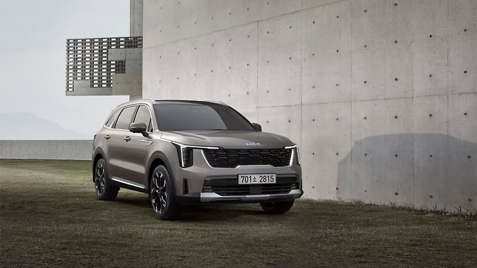 Kia показала обновленный кроссовер Sorento