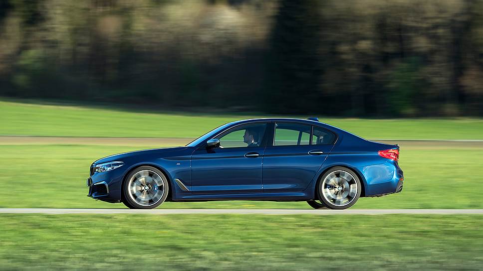 Нынешняя пятая серия BMW — это уже седьмое поколение легендарной баварской машины, которой в этом году исполнится 45 лет. За это время было выпущено без малого 8 млн «пятерок»