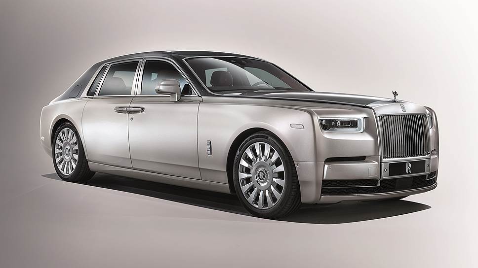 Rolls-Royce отказался от несущего кузова, который используют производители в массовом сегменте. Новый принцип конструирования кузова, в основе которой лежит алюминиевый каркас, назван англичанами «Архитектура роскоши»
