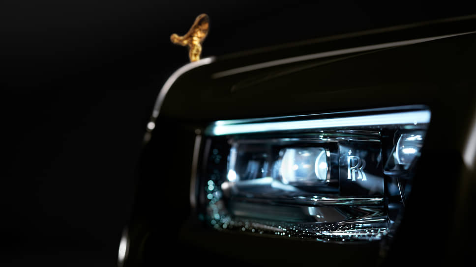 Rolls-Royce представил обновленный вариант флагманского седана Phantom
