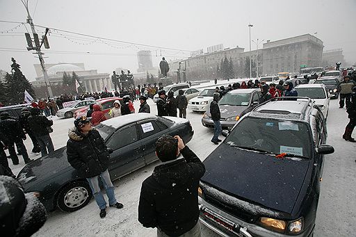 21.12.2008 Акции протеста против повышения таможенных пошлин на ввоз в страну иномарок. Новосибирск