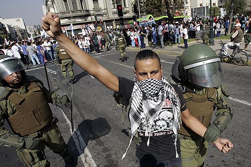 16.04.2009 В Чили состоялись многочисленные демонстрации. Около 12 тыс. человек выразили протест против массовых увольнений, которые происходят на предприятиях страны