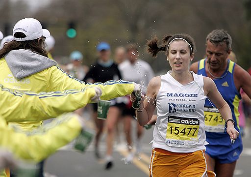 20.04.2009 В Бостоне состоялся 113-й ежегодный старейший марафон мира. Россиянки Лидия Григорьева и Алина Иванова - заняли шестое и десятое места соответственно