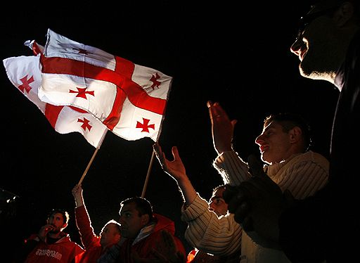 26.05.2009 В Тбилиси — в день независимости Грузии прошла самая массовая за последнее время акция протеста местной оппозиции
