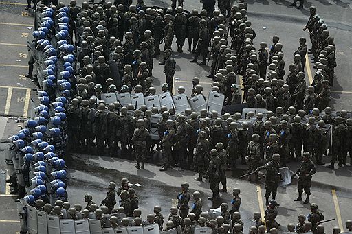 29.06.2009 В Тегусигальпе (Гондурас) прошли митинги против военного переворота и свержения законного президента Мануэля Селайи 