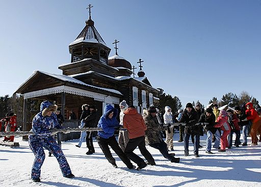 14.02.2010 В нескольких странах отметили проводы зимы, сопровождающиеся массовыми гуляниями с песнями, танцами, хороводами. А также традиционным сжиганием соломенной Масленицы