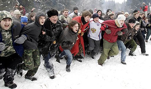 14.02.2010 В нескольких странах отметили проводы зимы, сопровождающиеся массовыми гуляниями с песнями, танцами, хороводами. А также традиционным сжиганием соломенной Масленицы