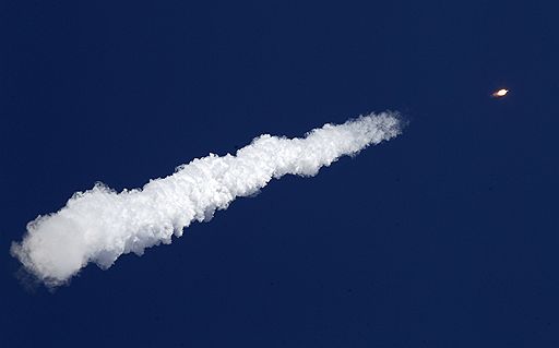 02.04.2010 С космодрома Байконур стартовал корабль &quot;Союз ТМА-18&quot; с новым экипажем Международной космической станции на борту. Американка Трейси Колдуэлл-Дайсон и россияне Александр Скворцов и Михаил Корниенко проведут на орбите полгода