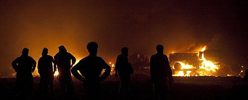 09.06.2010 В пригороде Исламабада боевики обстреляли конвой сил НАТО, перевозивший горючее и продовольствие. В результате 50 грузовиков сгорели, семь человек погибли