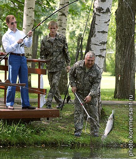 Дмитрий Медведев на неформальной встрече с лидерами фракций Государственной думы России в резиденции «Завидово», июль 2008